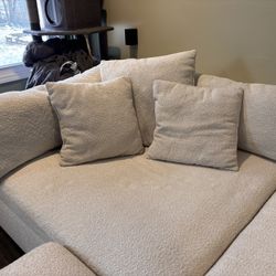 VCF Haven Couch With Ottoman 