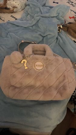 GUESS PURSE