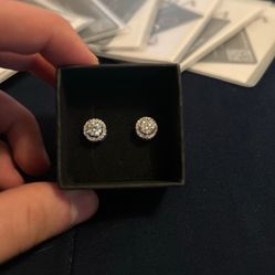 MOISSANITE EARINGS 
