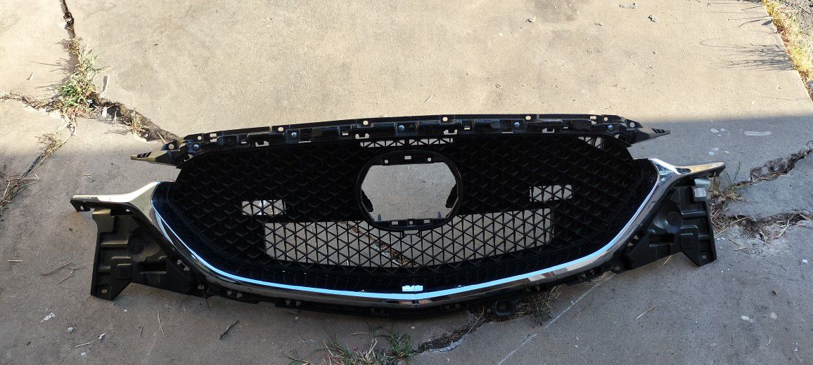 2017-2021 Mazda CX5 FRONT GRILLE