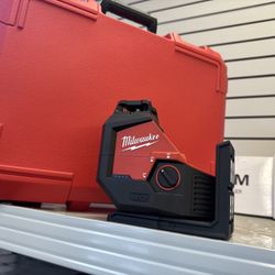 Milwaukee M12 12-Volt Single Plane Laser 
