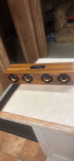 4.3 4.3 de 5 estrellas (3,347) Cuatro altavoces Bluetooth inalámbricos retro, sonido estéreo de 40 W, Bluetooth 5.0 con 4 horas de reproducción, altav
