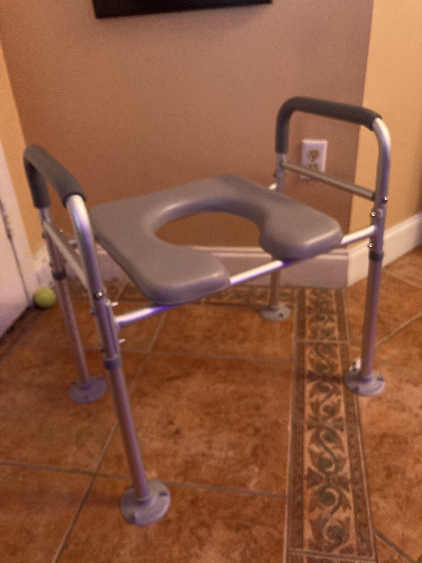 Assisted Toilet Seat