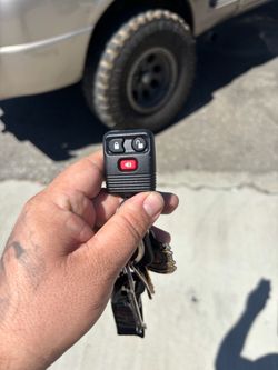 Llaves de autos / car keys and remotes
