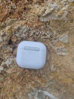 Air pod pro 3 / beat 4  headphones
