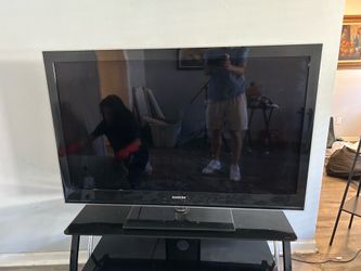 55” Samsung TV with great picture