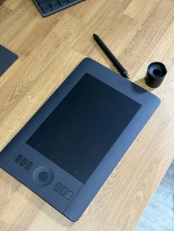 Wacom Intuos Tablet With Pen