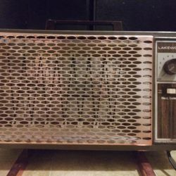 Vintage Lakewood Model 400. 1500w Space Heater Copper Face.