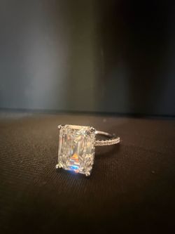 4CT Emerald Cut Moissanite Ring GRA Certified S925 Sterling Silver