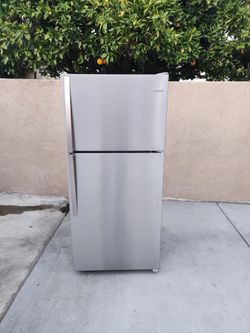 3MONTHS WARRANTY 30X30X66 WHIRLPOOL FRIDGE 18CUFT SILVER