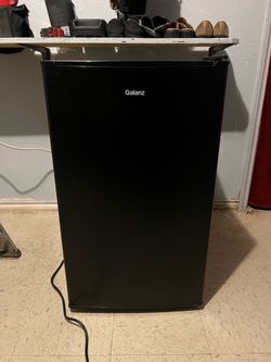 Galanz mini fridge
