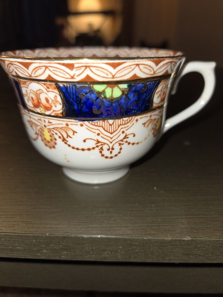 Colclough Bone China Teacup - Made in Longton, England - NO CHIPS