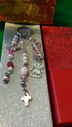 One of a kind NEW Breast cancer guardian angel HOPE key chain