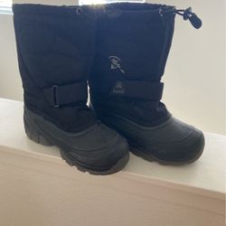 Kids Snow boots Size 3