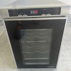 COOKS 6 Bottle Wine Cooler / Refrigerator 40-70 Degrees
