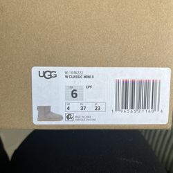 2 Pairs of UGGs- Brand New/Never worn
