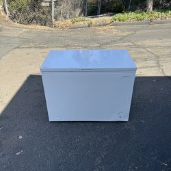 10 Cubics Standing Deep Chest Freezer Large hard to find size 44” wide