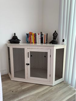 White Wood Corner Dog Crate