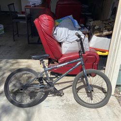 GT BMX BIKE 