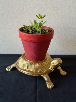 Gold metal plant stand