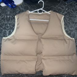 Yeezy Puffer Vest Beige XL