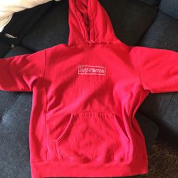 Red Supreme Hoodie. (medium)