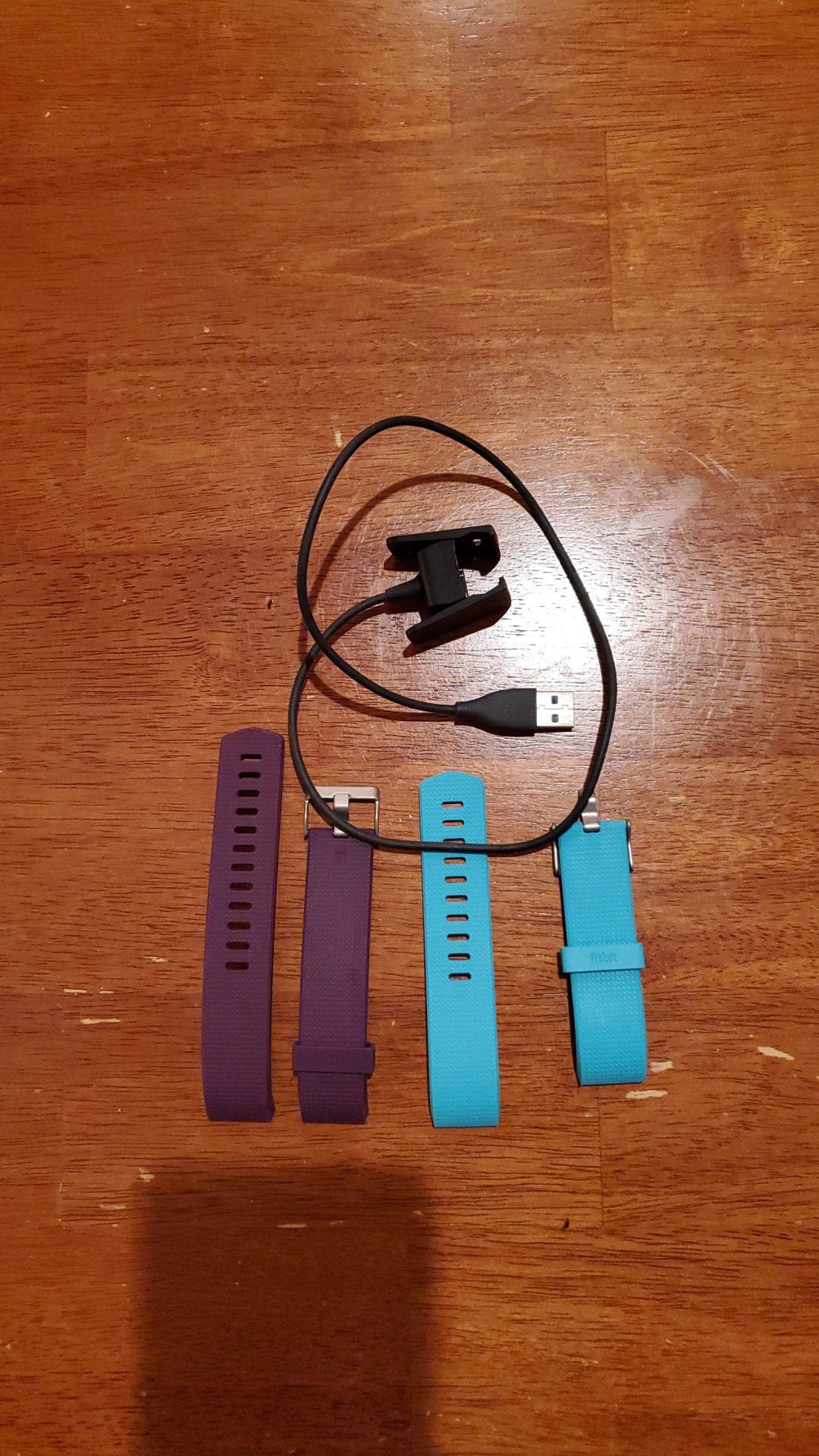 Fitbit Charge charging cable + interchangeable wristbands