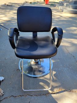 Barber chair