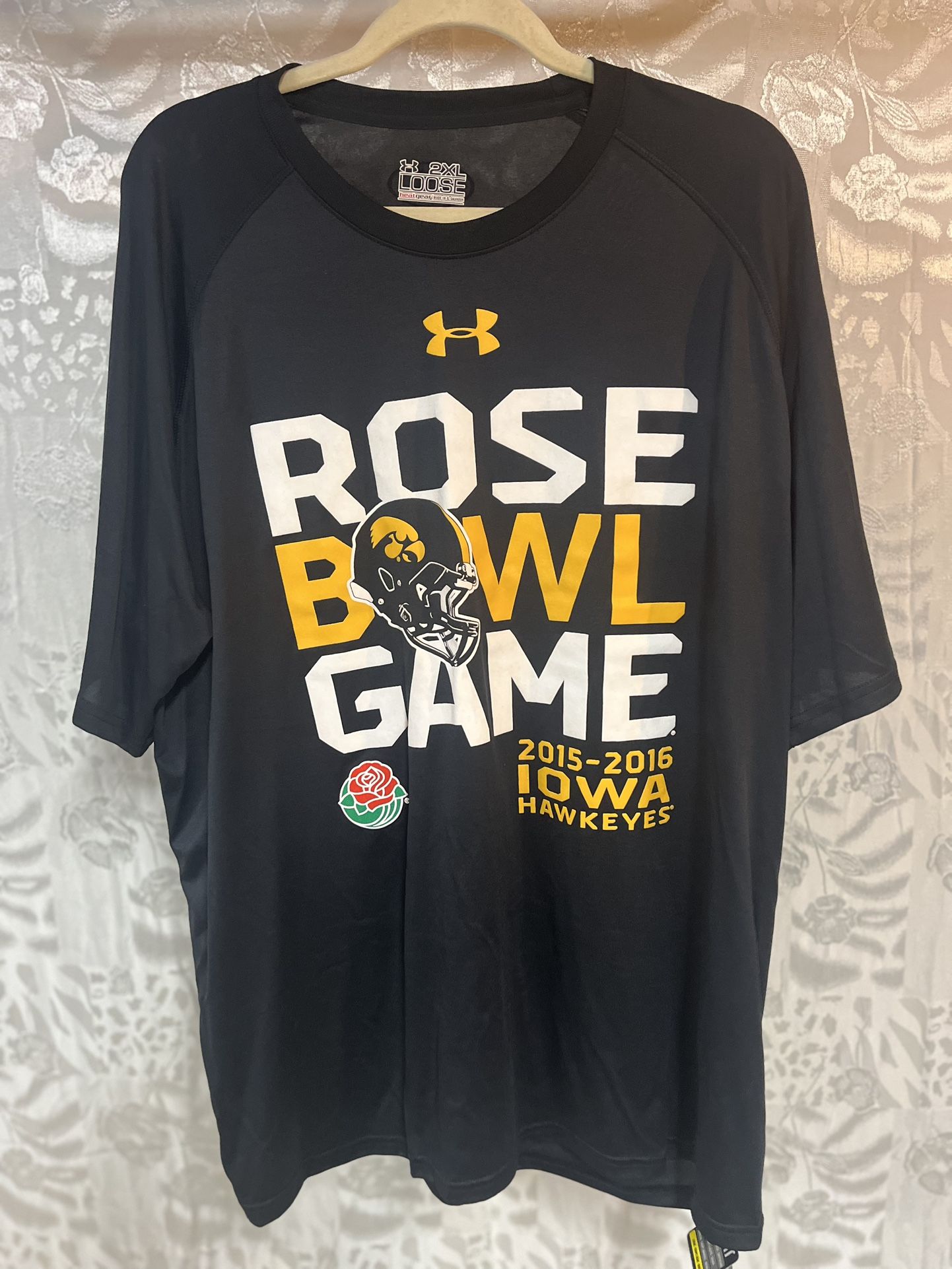 Men’s Iowa Hawkeye Rose Bowl Game T Shirt