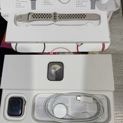 Apple Watch series 9, GPS, 41mm, starlight aluminum case with Sport Band