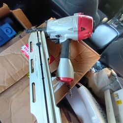 Nail gun