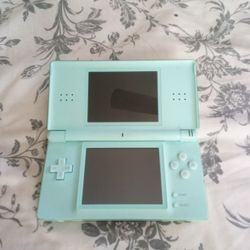 NINTENDO DS LITE / DS GAMES