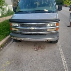 2022 Chevrolet Express