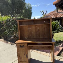 Need a New Home!! NICE!!  Wooden Computer Desk with Hutch (Read Description)