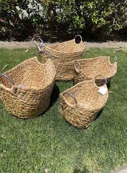 Baskets 