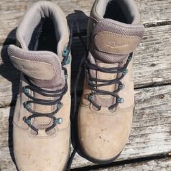 Danner Women's Size 10 Composite Toe Boots Worn A Few Times Hiking 