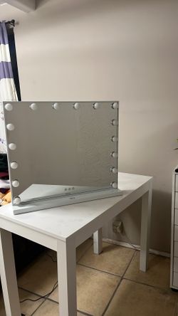 Vanity mirror
