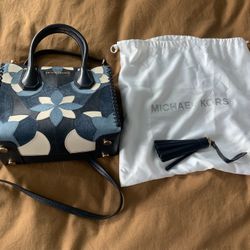 Michael KORS Blue Floral Mercer Bag - New