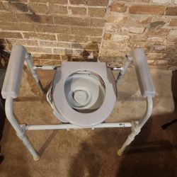 Folding Steel Bedside Commode Chair, Portable Toilet