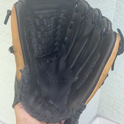 Easton Typhoon Baseball Glove, T13, Right Handed