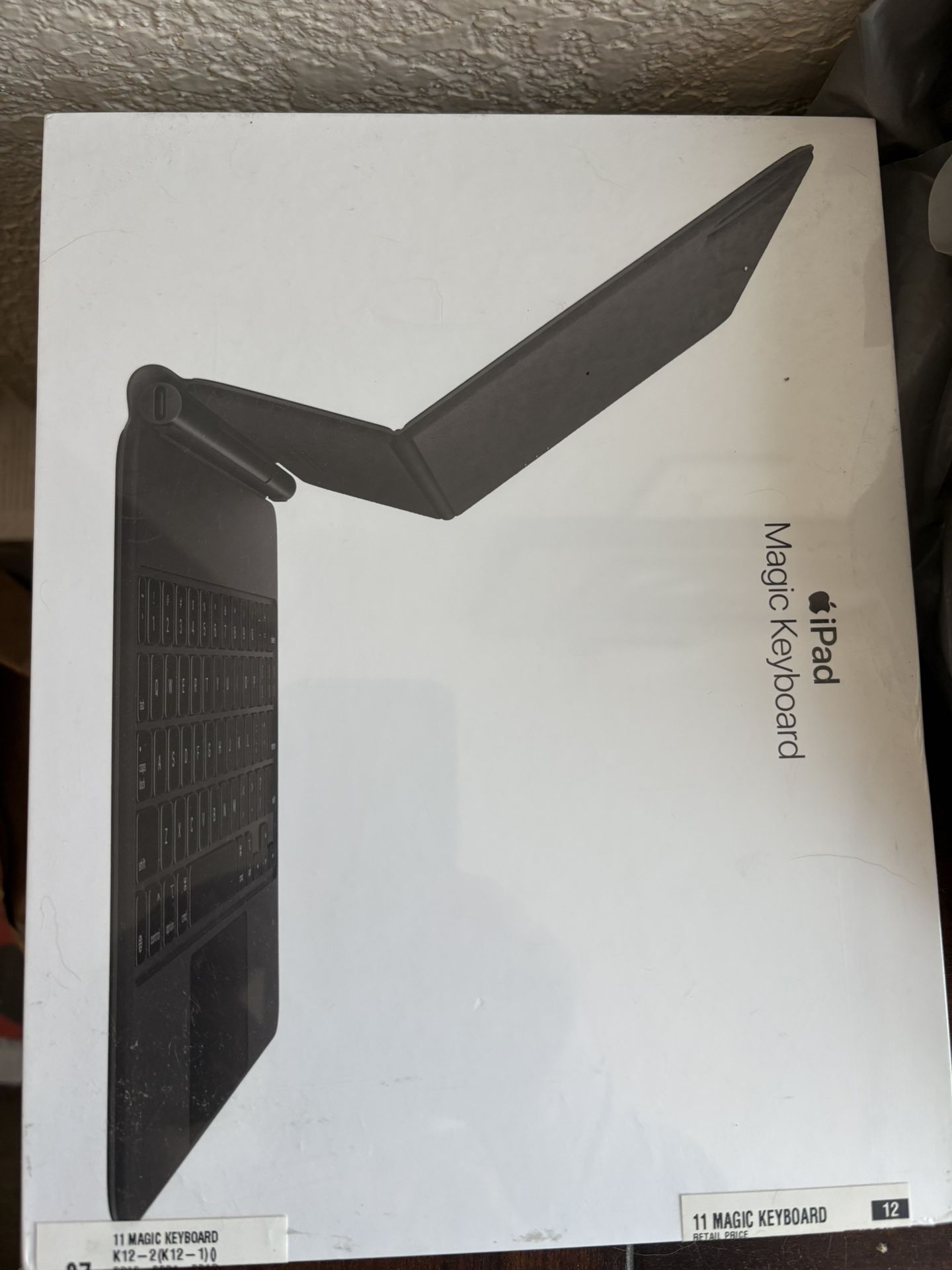 apple Magic Keyboard for Ipad Air And Ipad Pro 11inch SEALED NEW