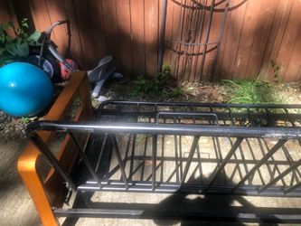 Futon frame