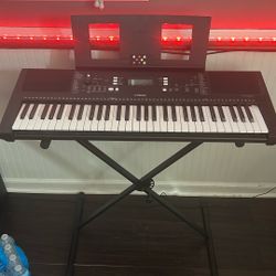 Yamaha Psr-e373