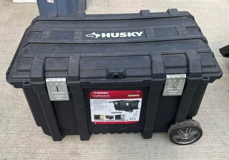 Husky 50 Gallon Rolling Tool Box