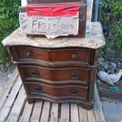 Free Gratis Everything On Pallet