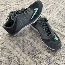 Shoes Nike Size 9