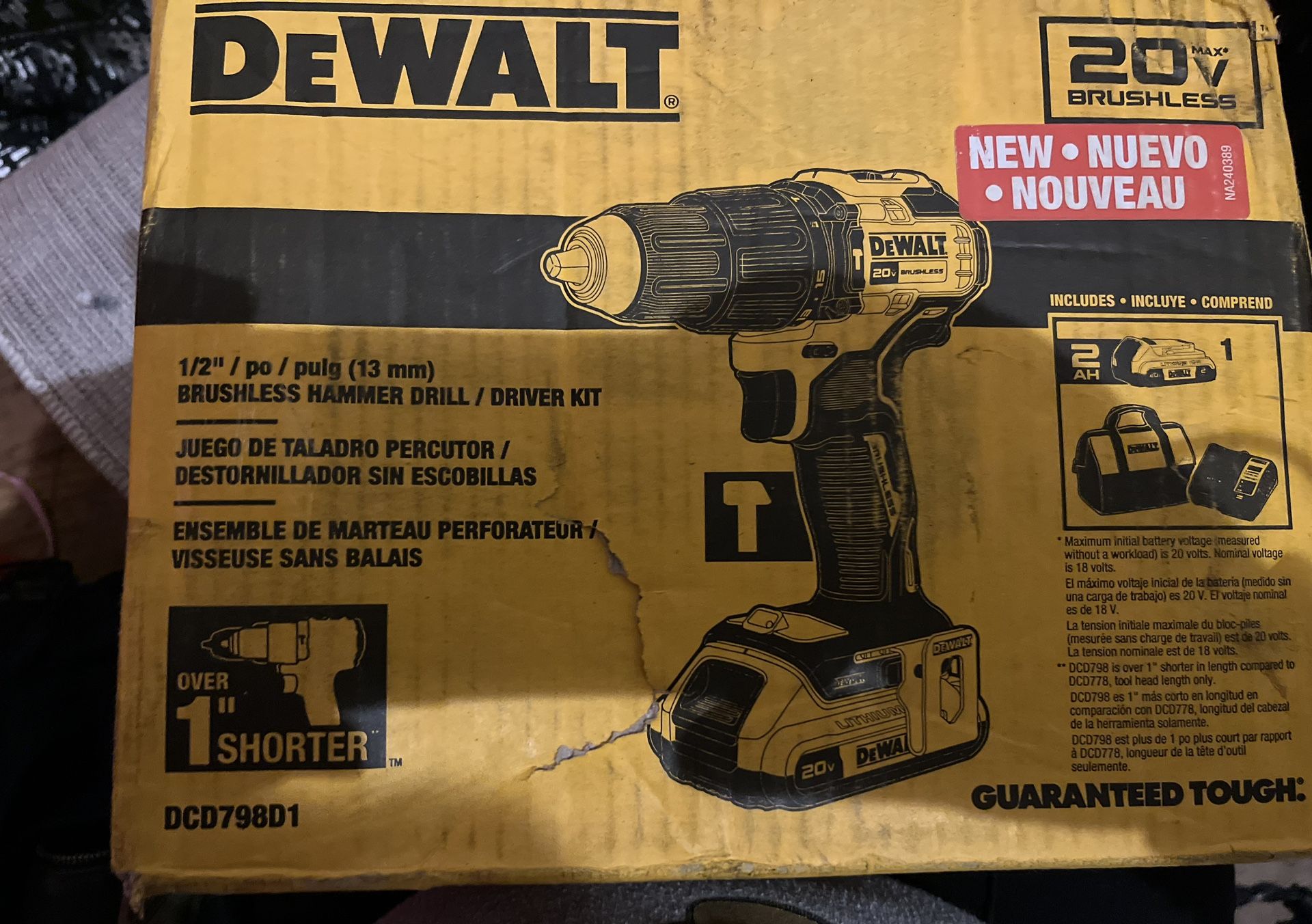 New DeWalt Hammer Drill/Driver w/2ah Battery 