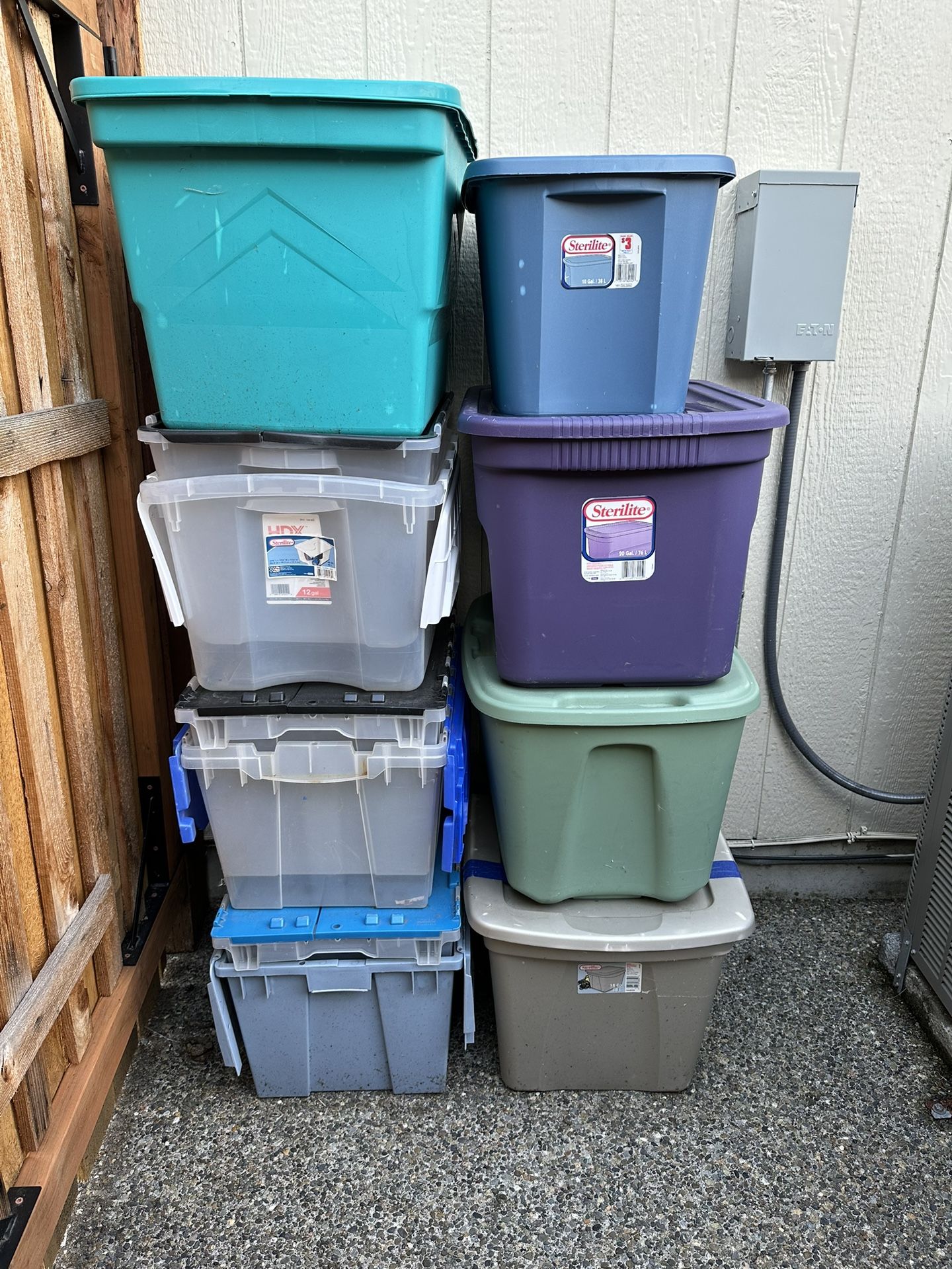 11 Storage Totes