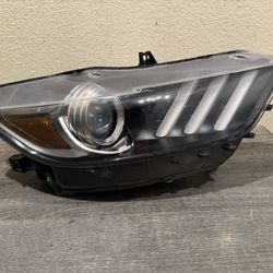 2015-2017 FORD MUSTANG HEADLIGHT RH
