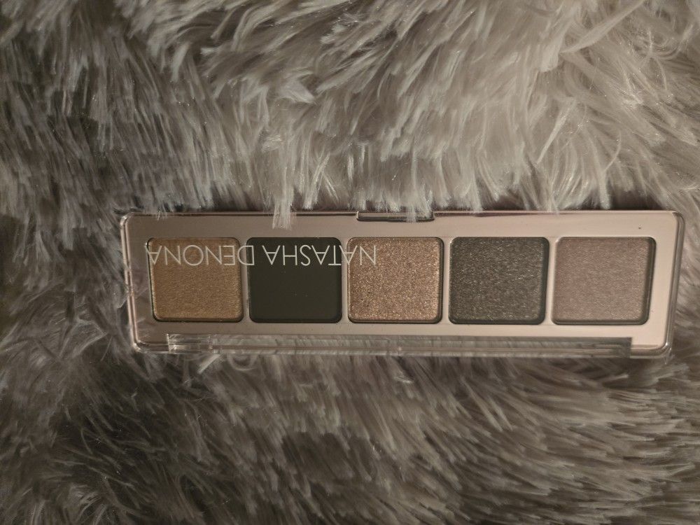Natasha Denona Rose And Wood Eyeshadow Pallette